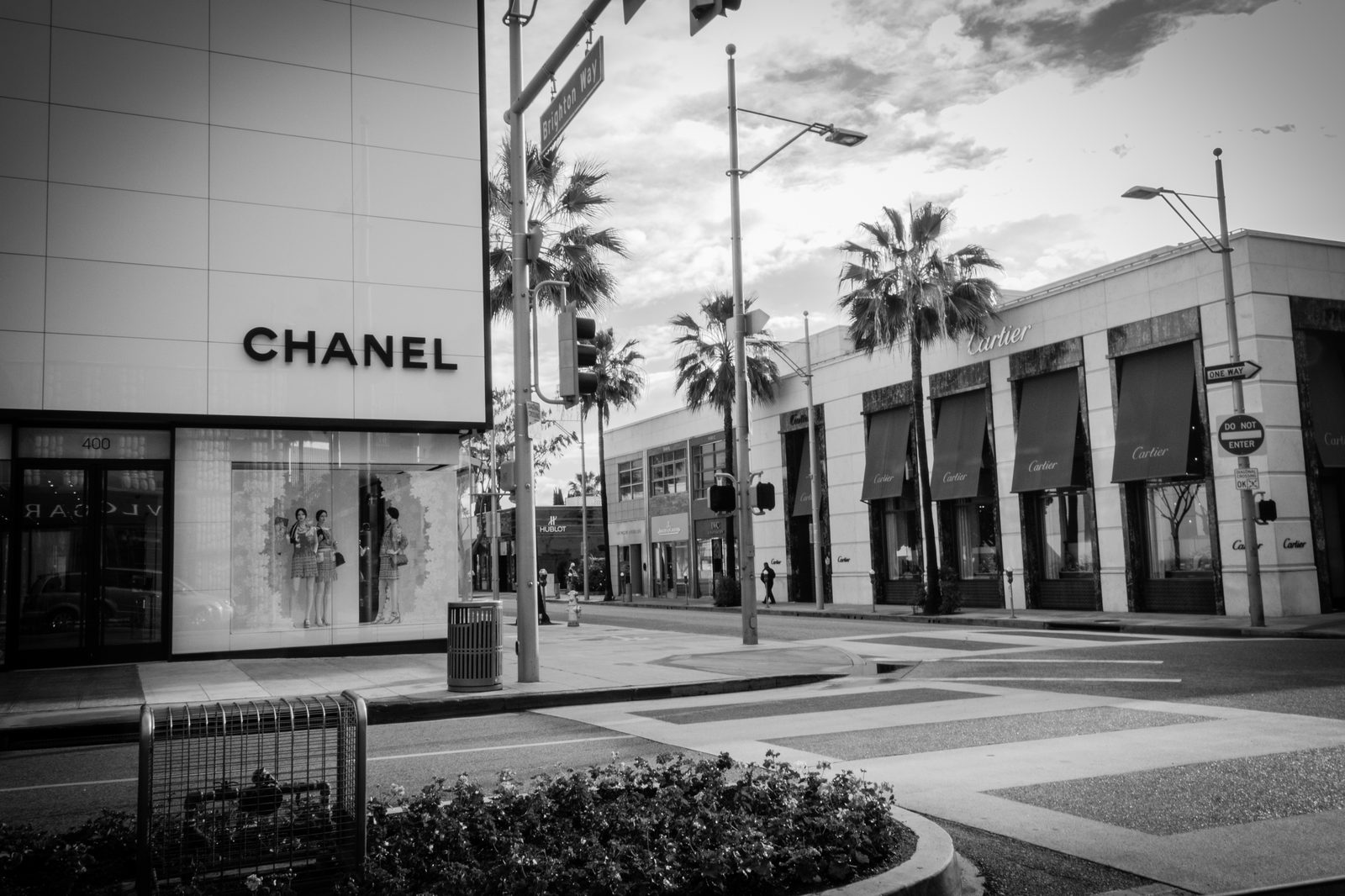 Rodeo Drive luxury storefronts in black and white